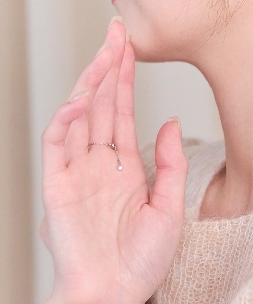 Phoebe（フィービィー）の「≪サイズ調整可能≫【金属アレルギー対応】プチベゼルストーンチェーンリング（リング・レディース・シルバー/シャンパン/イエローゴールド・FREE）」の17枚目の写真