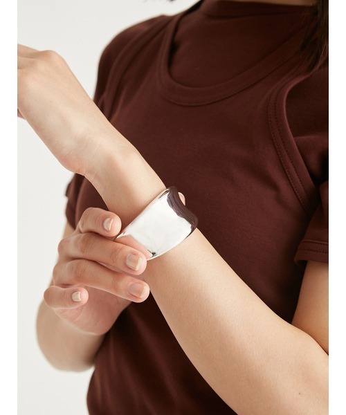 emmi（エミ）の「ワイドバングル（バングル/リストバンド・レディース・ゴールド/シルバー・FREE）」の5枚目の写真