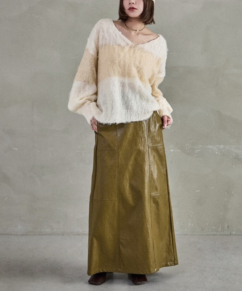 Fashion Letter(ファッションレター)の「モヘアVネック クロップドニット(ニット/セーター・レディース・ライトグレー/チャコール/アイボリー・M)」の7枚目の写真