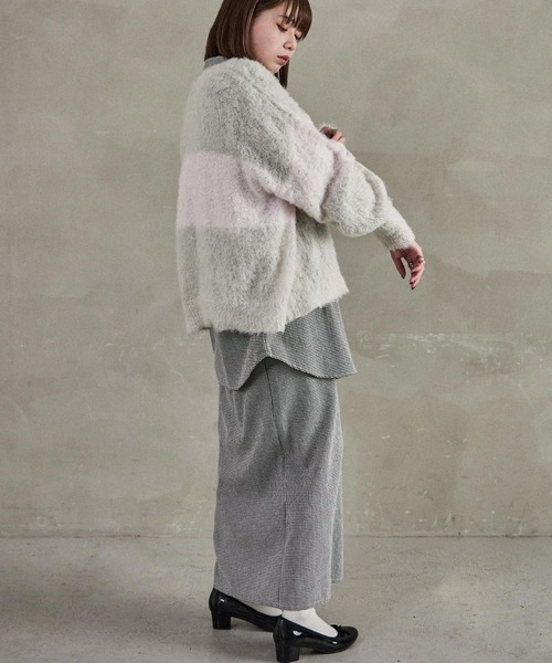 Fashion Letter(ファッションレター)の「モヘアVネック クロップドニット(ニット/セーター・レディース・ライトグレー/チャコール/アイボリー・M)」の20枚目の写真