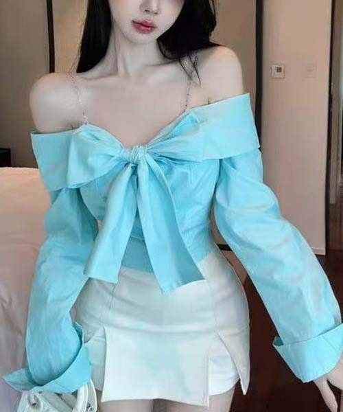 gossip!ロサンゼルス(ゴシップロサンゼルス)の「Y2K 肩開き リボン ワンショルダーシャツ オフショルダー シャツ(その他トップス・レディース・ホワイト/ブルー・FREE)」の7枚目の写真
