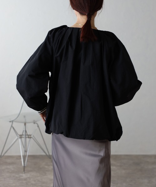 Fizz(フィズ)の「ゆったりタックバルーンブルゾン(ノーカラージャケット・レディース・ブラック/ベージュ/アイボリー/チャコール・M)」の20枚目の写真