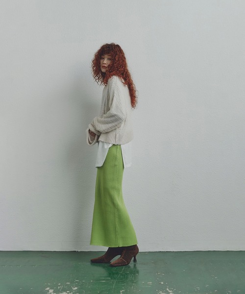 ROSE BUD クロップドブロッキングニット ROSE BUD（ローズバッド）の「クロップドブロッキングニット