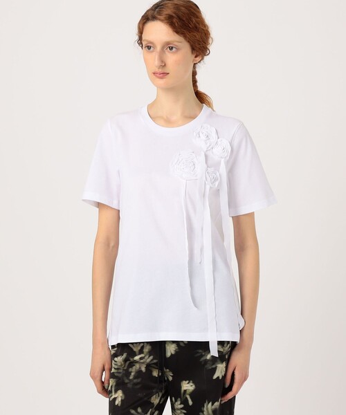 BAUM UND PFERDGARTEN(バウムウンドヘルガーデン)の「BAUM UND PFERDGARTEN コサージュTシャツ(Tシャツ/カットソー・レディース・ブラック/ホワイト・S)」の3枚目の写真