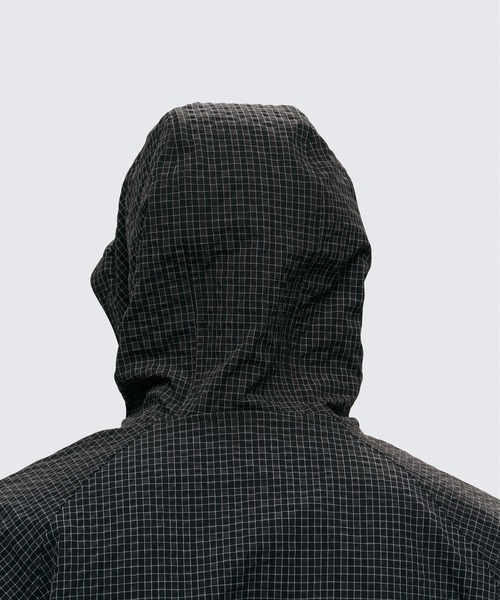 WILD THINGS（ワイルドシングス）の「ゲッコーライトパーカー│GECKO LIGHT PARKA（パーカー・メンズ・グレー/モスグリーン/オレンジ/ブラック・M/L/XL/S）」の9枚目の写真