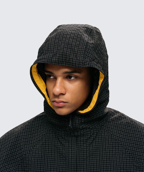 WILD THINGS（ワイルドシングス）の「ゲッコーライトパーカー│GECKO LIGHT PARKA（パーカー・メンズ・グレー/モスグリーン/オレンジ/ブラック・M/L/XL/S）」の8枚目の写真