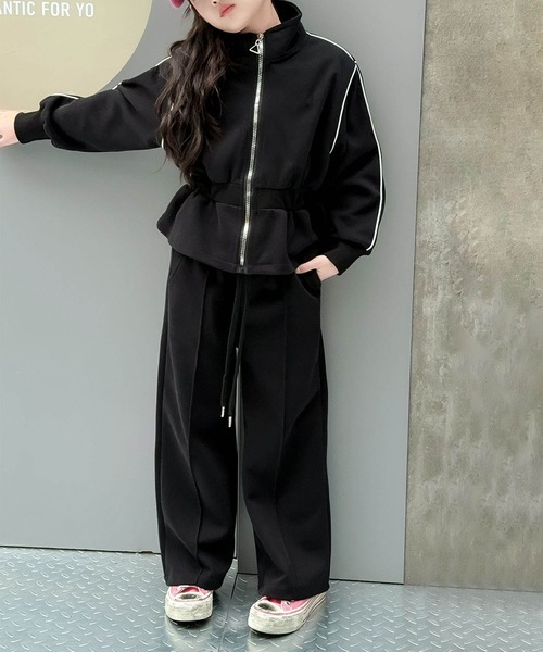 aimoha（アイモハ）の「【aimoha KIDS】スポーティセットアップ（セットアップ・キッズ・ベージュ/ブラック/グレー・150/140/130/120/110）」の2枚目の写真