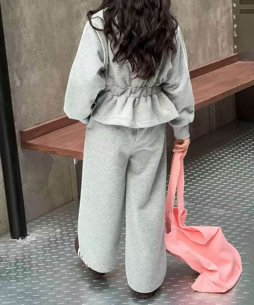 aimoha（アイモハ）の「【aimoha KIDS】スポーティセットアップ（セットアップ・キッズ・ベージュ/ブラック/グレー・150/140/130/120/110）」の4枚目の写真