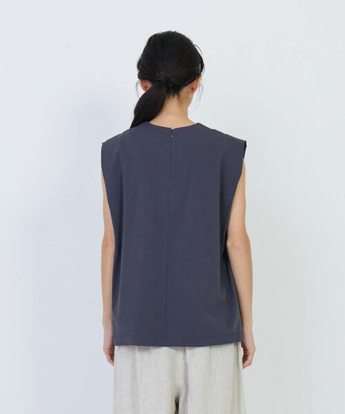 LOISIR（ロワズィール）の「コットン天竺ノースリーブプルオーバー（Tシャツ/カットソー・レディース・オフホワイト/チャコールグレー/ピンク・FREE）」の7枚目の写真