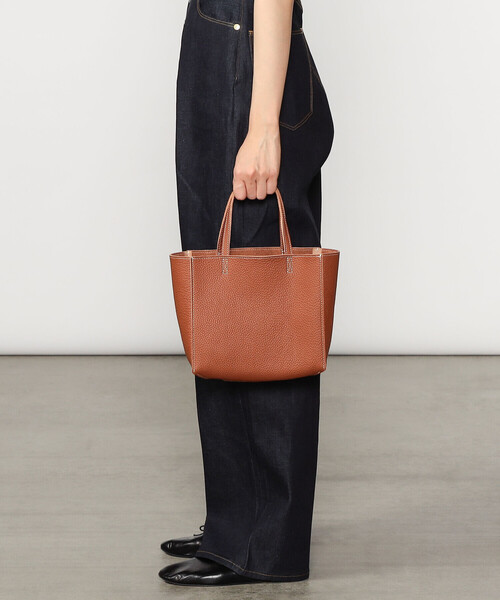 Bshop(ビショップ)の「Pachyderm | ショッピングトートバッグ S CAMEL(トートバッグ・レディース・キャメル・ONE)」の6枚目の写真