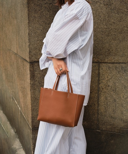 Bshop(ビショップ)の「Pachyderm | ショッピングトートバッグ S CAMEL(トートバッグ・レディース・キャメル・ONE)」の1枚目の写真