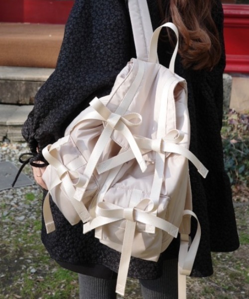 JUMELLE（ジュメロ）の「【Casselini】リボンバックパック（バックパック/リュック・レディース・ベージュ/ブラック・FREE）」の2枚目の写真