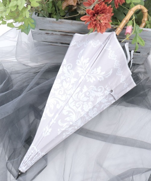 axes femme（アクシーズファム）の「ダマスク柄晴雨兼用ショート傘（長傘・レディース・ブルー/ピンク/チャコール・FREE）」の3枚目の写真