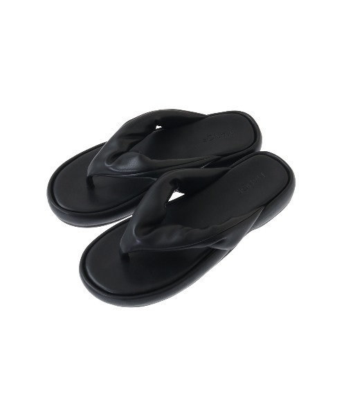 MANOF(マノフ)の「PADDED TWIST SANDAL(サンダル・レディース・アイボリー/ブラック・36/37/38)」の12枚目の写真