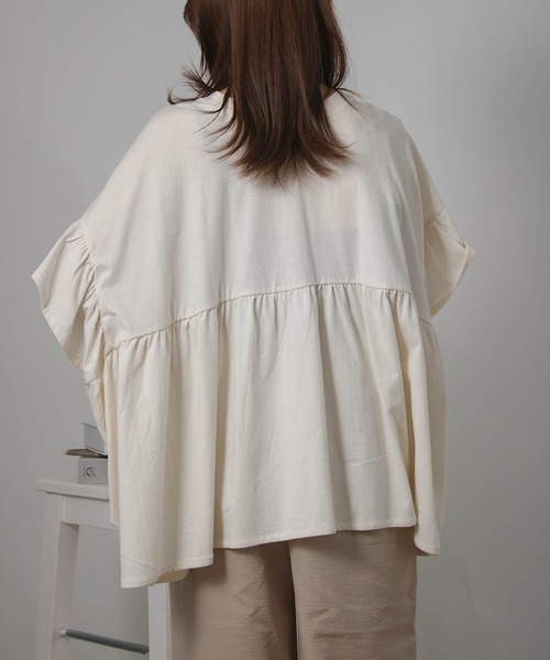 Social GIRL（ソーシャルガール）の「袖フリルペプラムトップス オーバーサイズTシャツ（Tシャツ/カットソー・レディース・アイボリー/ブラック/チャコール・M）」の8枚目の写真