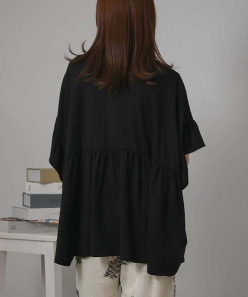 Social GIRL（ソーシャルガール）の「袖フリルペプラムトップス オーバーサイズTシャツ（Tシャツ/カットソー・レディース・アイボリー/ブラック/チャコール・M）」の14枚目の写真