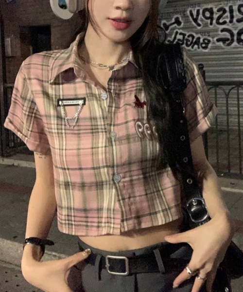 Sibra(シブラ)の「チェック柄シャツ(シャツ/ブラウス・レディース・ピンク/ネイビー・M)」の8枚目の写真