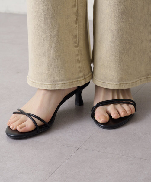 Omekashi（オメカシ）の「クロスストラップヒールサンダル（サンダル・レディース・ブラック/レッド/ゴールド/ブラウン・37/36/38）」の6枚目の写真