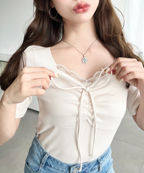 moment+（モーメントプラス）の「無地＆ドット＆花柄プリントフロントレース半袖ギャザーリボントップス（Tシャツ/カットソー・レディース・アイボリー/杢グレー/ホワイト系その他/グレー系その他/ブラック/ブラック系その他/ホワイト系その他2/ブラック系その他2/イエロー系その他/ネイビー/ブルー系その他/ピンク/ネイビー系2/ブルー/イエロー・M/L）」の19枚目の写真