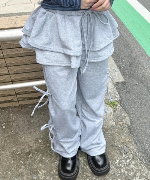 HALEY PESCA（ヘーリーペスカ）の「HALEY PESCA/レイヤードスカート　フリル　リボンスウェットパンツ（スウェットパンツ・レディース・チャコール/グレー・FREE）」の6枚目の写真