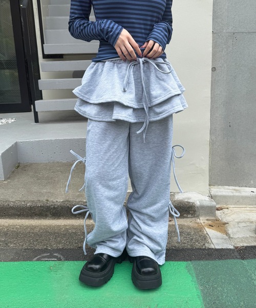 HALEY PESCA（ヘーリーペスカ）の「HALEY PESCA/レイヤードスカート　フリル　リボンスウェットパンツ（スウェットパンツ・レディース・チャコール/グレー・FREE）」の7枚目の写真