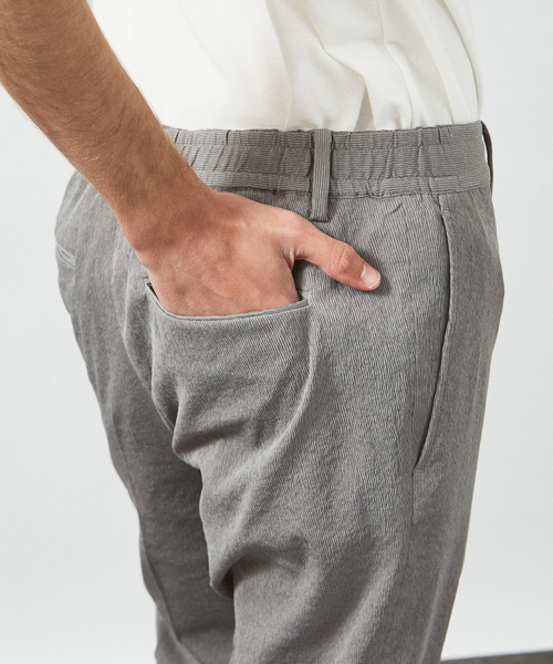 ABAHOUSE(アバハウス)の「【セットアップ対応】 PE-wrinkle ワッシャー イージースラックス /ストレッチ 吸水速乾 イージーケア(スラックス・メンズ・ダークブラウン/グレー/ダークネイビー・44/46/48/50)」の8枚目の写真