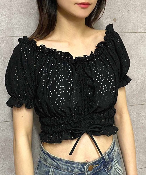 NANEA（ナネア）の「総レースオフショルダートップス＆フレアスカート　2点セットスイムウェア（水着・レディース・ブラック/ホワイト・LARGE/MEDIUM/SMALL）」の9枚目の写真