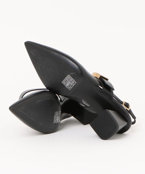 CHARLES & KEITH(チャールズ & キース)の「Yvette イヴェット メリージェーンスリングバックパンプス(パンプス・レディース・オフホワイト/ブラック/ダークブラウン・25cm/24.5cm/23.5cm/23cm/22.5cm/25.5cm)」の15枚目の写真
