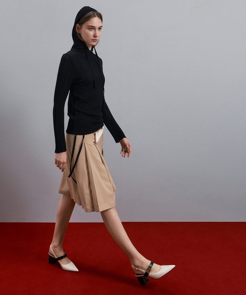 CHARLES & KEITH(チャールズ & キース)の「Yvette イヴェット メリージェーンスリングバックパンプス(パンプス・レディース・オフホワイト/ブラック/ダークブラウン・25cm/24.5cm/23.5cm/23cm/22.5cm/25.5cm)」の16枚目の写真