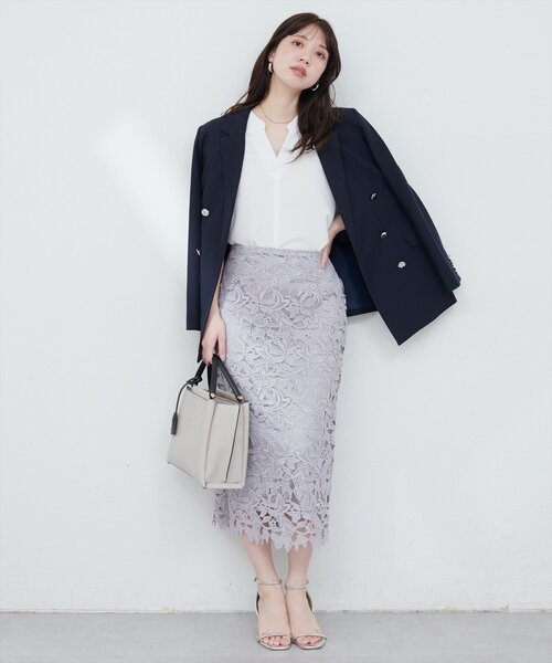 natural couture(ナチュラルクチュール)の「フラワーレースタイトスカート(スカート・レディース・ブルー系その他/ピンク/ネイビー/ライトグレー・FREE)」の6枚目の写真