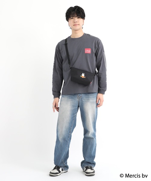 Manhattan Portage（マンハッタンポーテージ）の「ZUCCOTTI CLUTCH 500D CORDURA MIFFY 70TH（ショルダーバッグ・レディース・ブラック・X-SMALL）」の2枚目の写真
