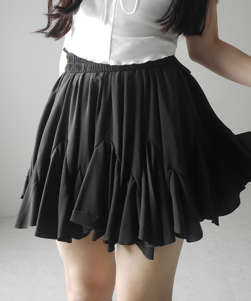 me+em select(ミームセレクト)の「※※【 2color /インパン裏地付き 】ハイウエストドレープフレアミニスカート / high waist draped flare mini skirt(スカート・レディース・ブラック/ホワイト・FREE)」の18枚目の写真