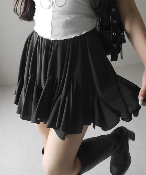 me+em select(ミームセレクト)の「※※【 2color /インパン裏地付き 】ハイウエストドレープフレアミニスカート / high waist draped flare mini skirt(スカート・レディース・ブラック/ホワイト・FREE)」の20枚目の写真