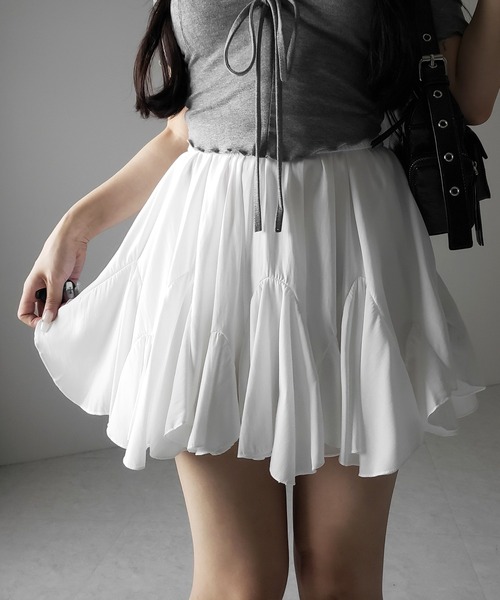 me+em select(ミームセレクト)の「※※【 2color /インパン裏地付き 】ハイウエストドレープフレアミニスカート / high waist draped flare mini skirt(スカート・レディース・ブラック/ホワイト・FREE)」の4枚目の写真
