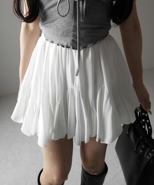 me+em select(ミームセレクト)の「※※【 2color /インパン裏地付き 】ハイウエストドレープフレアミニスカート / high waist draped flare mini skirt(スカート・レディース・ブラック/ホワイト・FREE)」の10枚目の写真