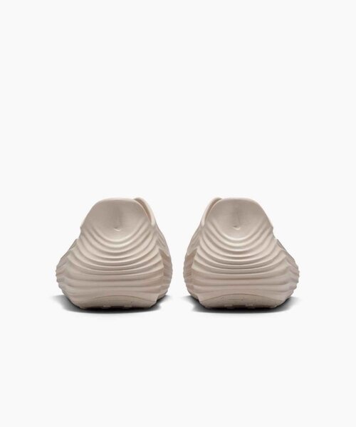 WHO'S WHO gallery（フーズフーギャラリー）の「【NIKE/ナイキ】ナイキ ウィメンズ リアクトX リジュビネイト（サンダル・レディース・ブラウン/ブラック・23cm/24cm）」の12枚目の写真