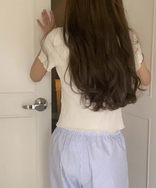 LAFFMO（ラフモ）の「しわ加工クルーネックTシャツ（Tシャツ/カットソー・レディース・ブラック/ホワイト/グレー・F）」の18枚目の写真