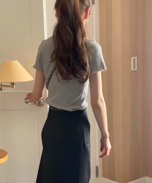 LAFFMO（ラフモ）の「しわ加工クルーネックTシャツ（Tシャツ/カットソー・レディース・ブラック/ホワイト/グレー・F）」の12枚目の写真