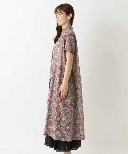 one'sterrace(ワンズテラス)の「【ワンズテラスオリジナル】リゾート ネコフラワーワンピース(ワンピース・レディース・ベージュ系8/グレー系4/ネイビー系5・02)」の5枚目の写真