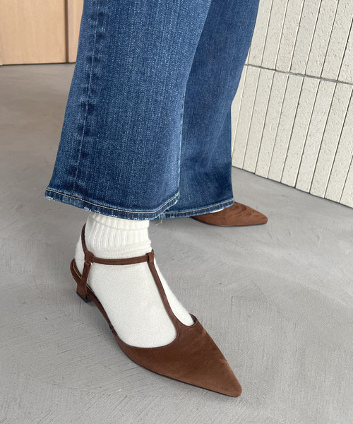 LE TALON(ルタロン)の「4cmTストラップパンプス(パンプス・レディース・ブラック/ブラウン系その他/ゴールド・22cm/22.5cm/23cm/23.5cm/24cm/24.5cm/25cm)」の3枚目の写真