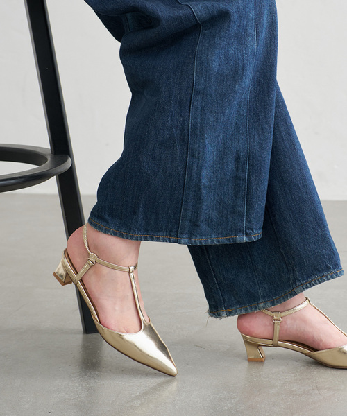 LE TALON(ルタロン)の「4cmTストラップパンプス(パンプス・レディース・ブラック/ブラウン系その他/ゴールド・22cm/22.5cm/23cm/23.5cm/24cm/24.5cm/25cm)」の21枚目の写真