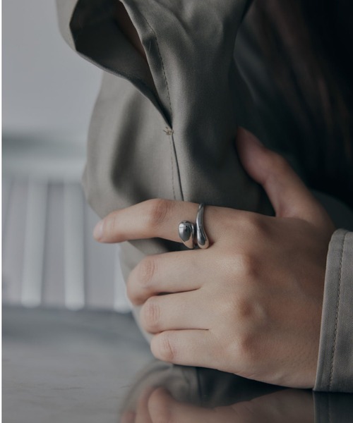 GRAiL(accessories)(グレイル(アクセサリー))の「drop ring(リング・メンズ・シルバー・ONE SIZE)」の1枚目の写真