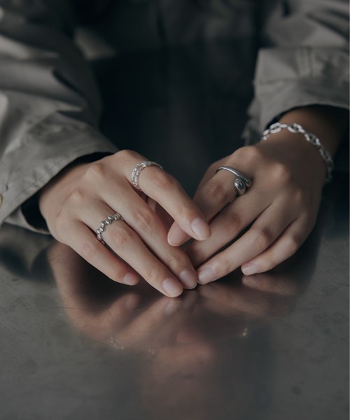 GRAiL(accessories)(グレイル(アクセサリー))の「drop ring(リング・メンズ・シルバー・ONE SIZE)」の2枚目の写真
