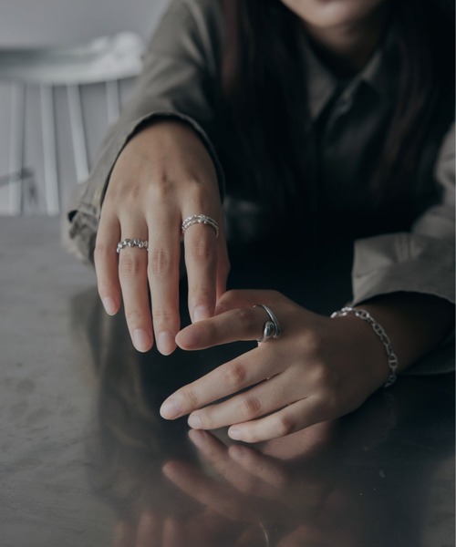 GRAiL(accessories)(グレイル(アクセサリー))の「drop ring(リング・メンズ・シルバー・ONE SIZE)」の5枚目の写真