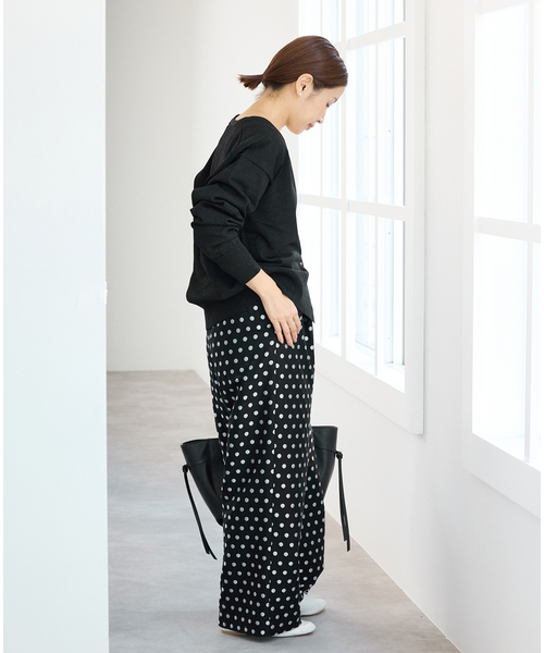 IENA(イエナ)の「《WEB限定/追加》ドットジャガードイージーパンツ(その他パンツ・レディース・ブラック・34/36/38)」の18枚目の写真