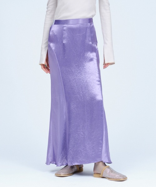 THINGS THAT MATTER（シングス ザット マター）の「BACK SLIT  ACETATE SATIN MAXI SKIRT / バックスリットアセテートサテンマキシスカート（スカート・レディース・ブラック/ライトベージュ/グレー/ラベンダー/ミント/パープル/ブラウン・1/2）」の6枚目の写真