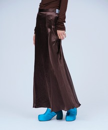 THINGS THAT MATTER | BACK SLIT  ACETATE SATIN MAXI SKIRT / バックスリットアセテートサテンマキシスカート(スカート)