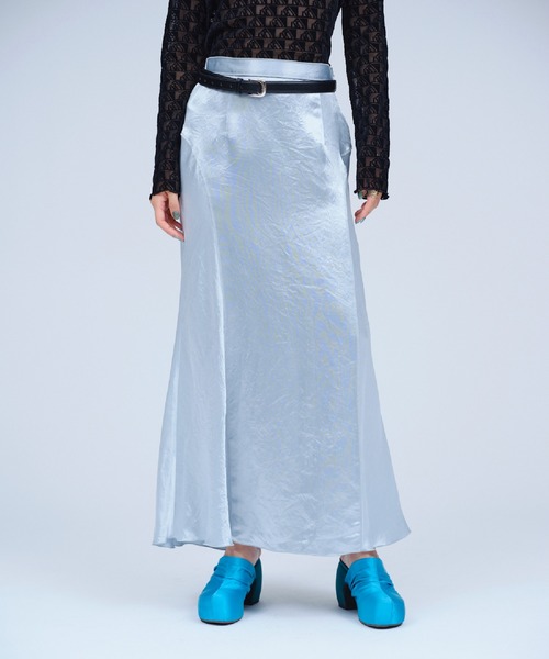 THINGS THAT MATTER（シングス ザット マター）の「BACK SLIT  ACETATE SATIN MAXI SKIRT / バックスリットアセテートサテンマキシスカート（スカート・レディース・ブラック/ライトベージュ/グレー/ラベンダー/ミント/パープル/ブラウン・1/2）」の5枚目の写真