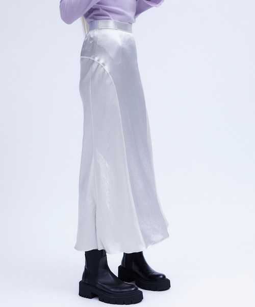 THINGS THAT MATTER（シングス ザット マター）の「BACK SLIT  ACETATE SATIN MAXI SKIRT / バックスリットアセテートサテンマキシスカート（スカート・レディース・ブラック/ライトベージュ/グレー/ラベンダー/ミント/パープル/ブラウン・1/2）」の18枚目の写真
