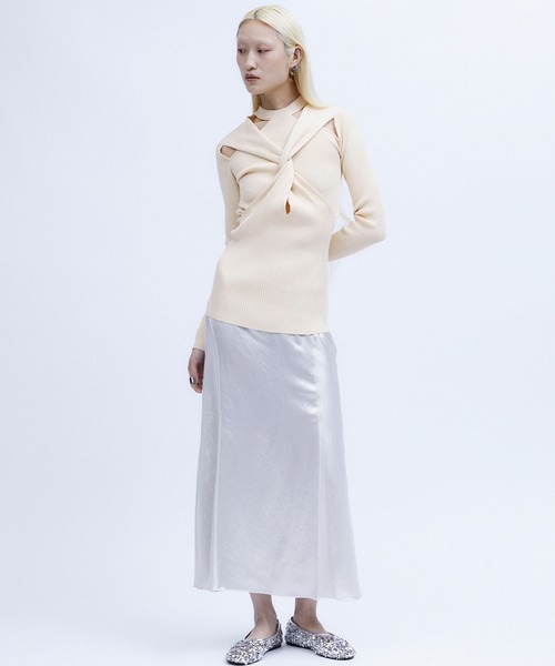 THINGS THAT MATTER（シングス ザット マター）の「BACK SLIT  ACETATE SATIN MAXI SKIRT / バックスリットアセテートサテンマキシスカート（スカート・レディース・ブラック/ライトベージュ/グレー/ラベンダー/ミント/パープル/ブラウン・1/2）」の14枚目の写真